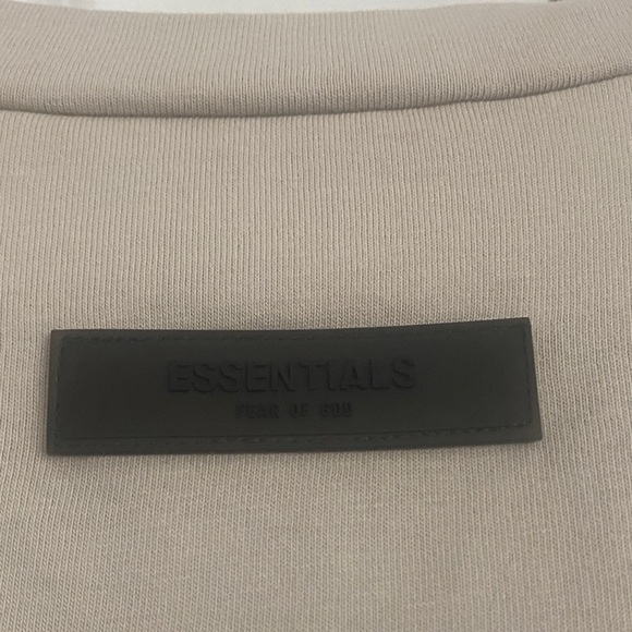Fear Of God Essentials Taupe Tee - Picture 5 of 6